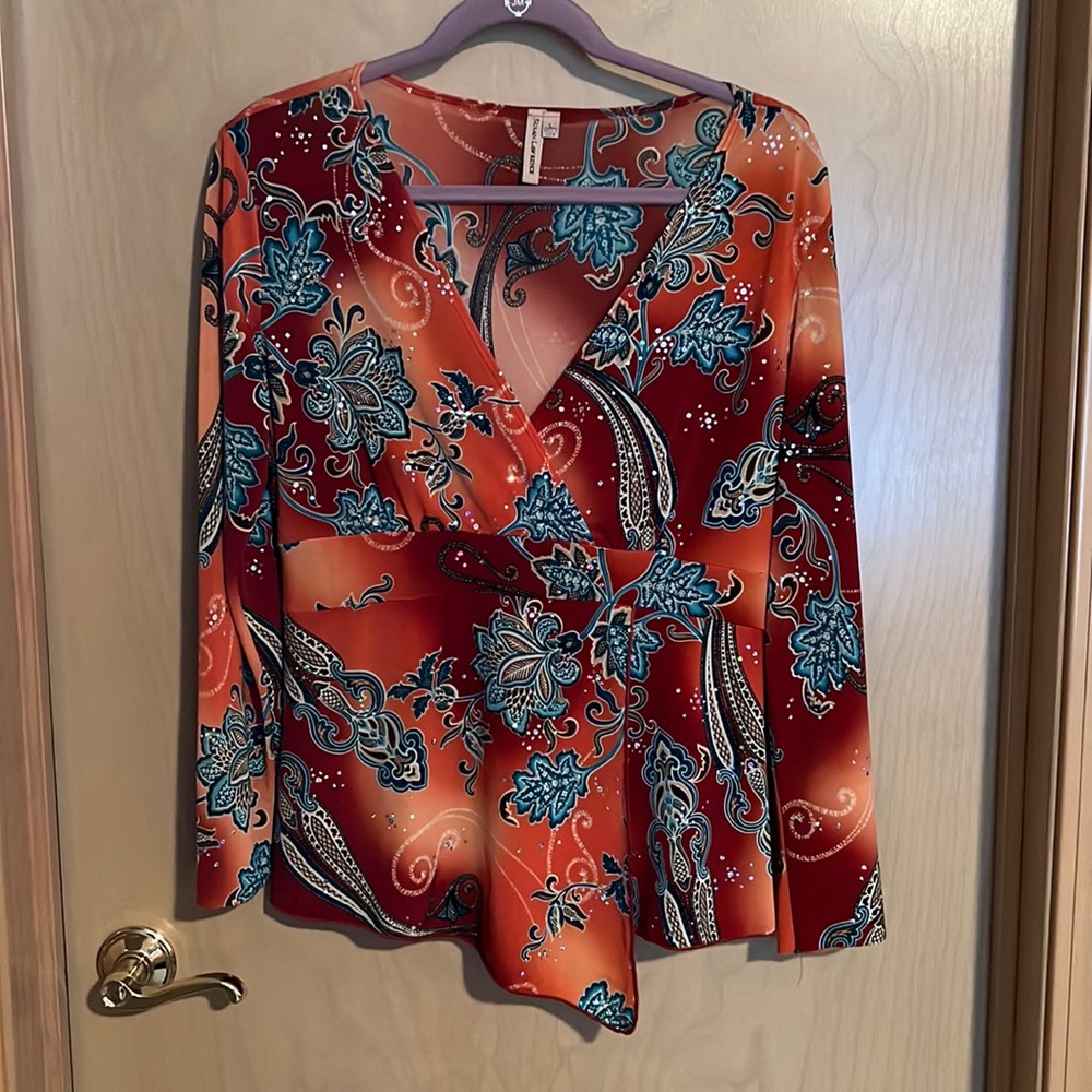 Susan Lawrence Size L beautiful floral with silver beads